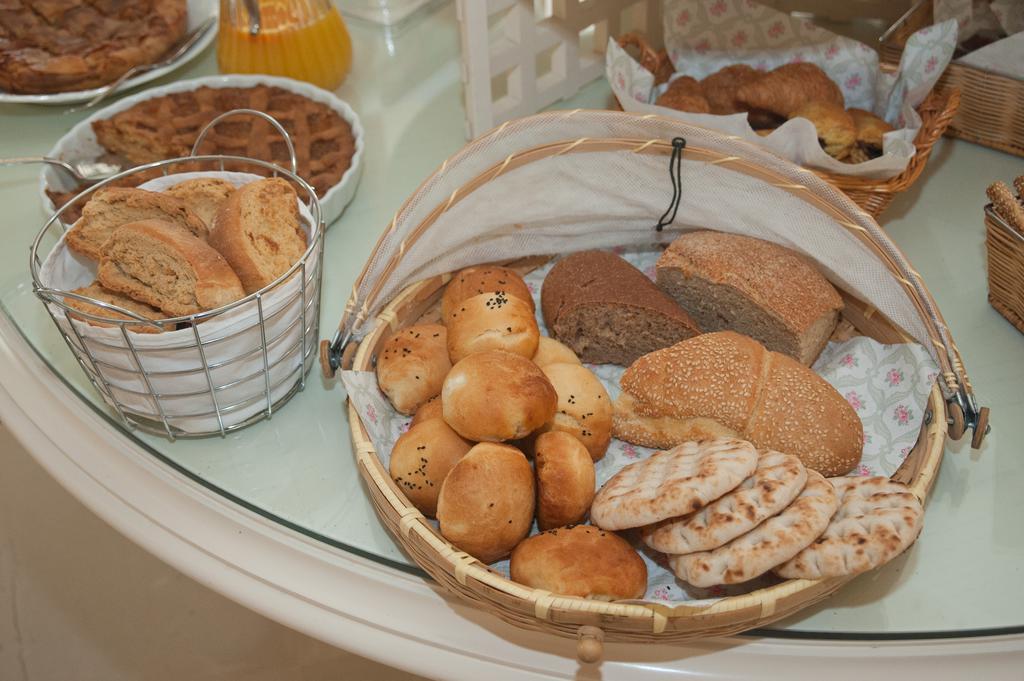 Hotel Kalafati Itea Eksteriør billede